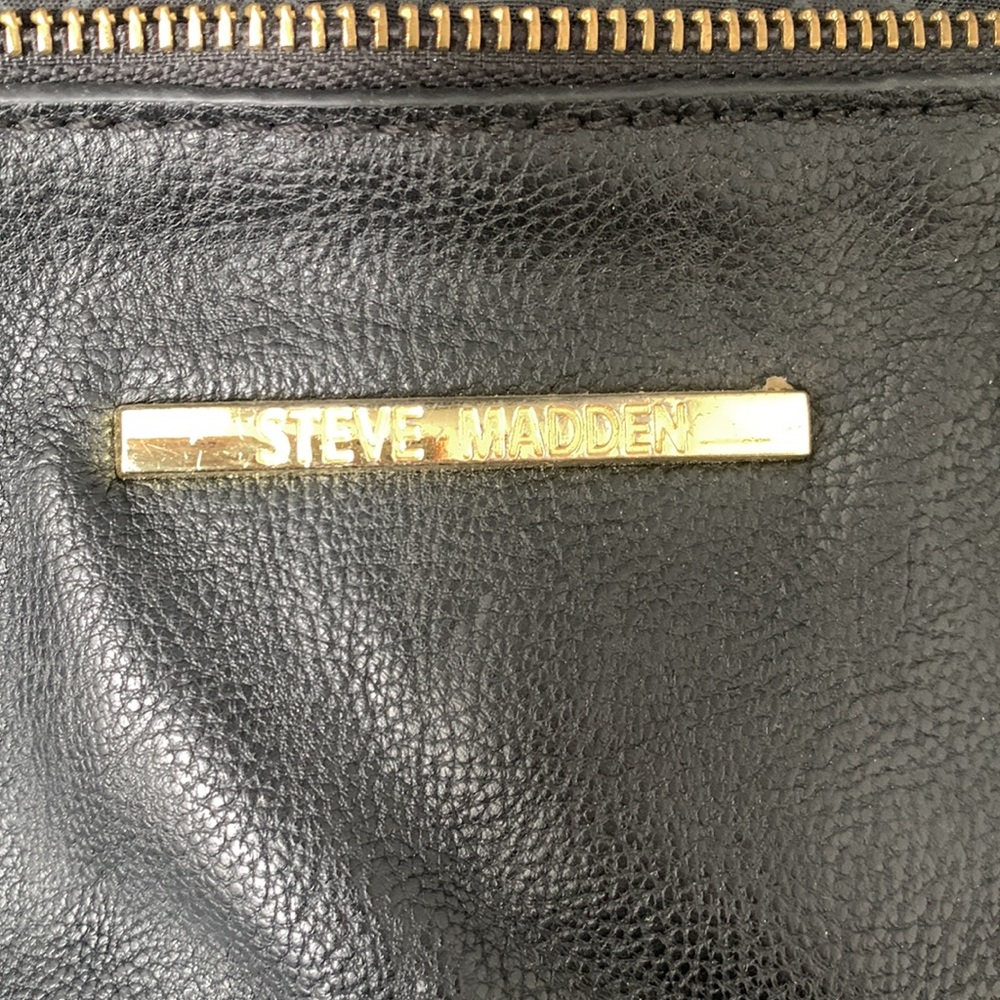 🖤⚡️Black & Gold Steve Madden Crossbody Purse - Picture 3 of 7